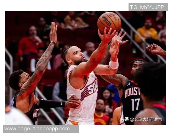 布克连得五分迅速拉开比分罚球线急停跳投与反击三分震撼篮网 布克连得五分迅速拉开比分罚球线急停跳投与反击三分震撼篮网